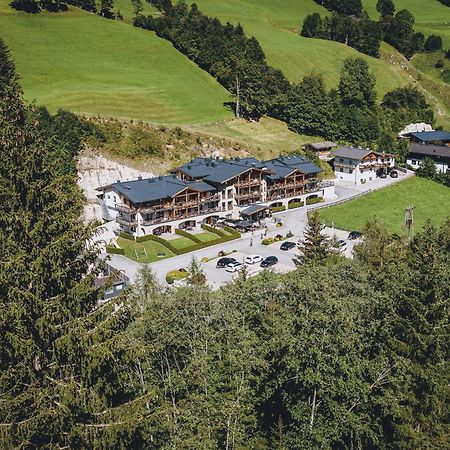 Avenida Mountain Lodges Saalbach Esterno foto