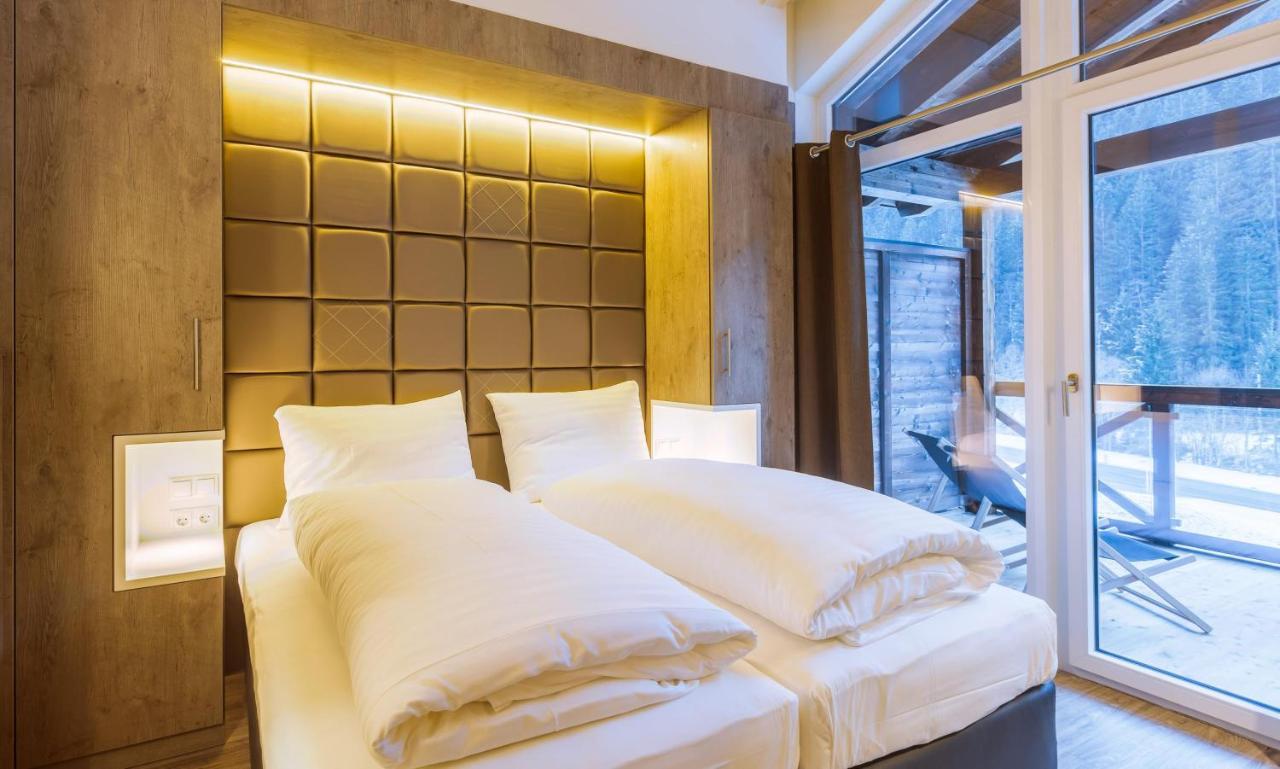Avenida Mountain Lodges Saalbach Esterno foto