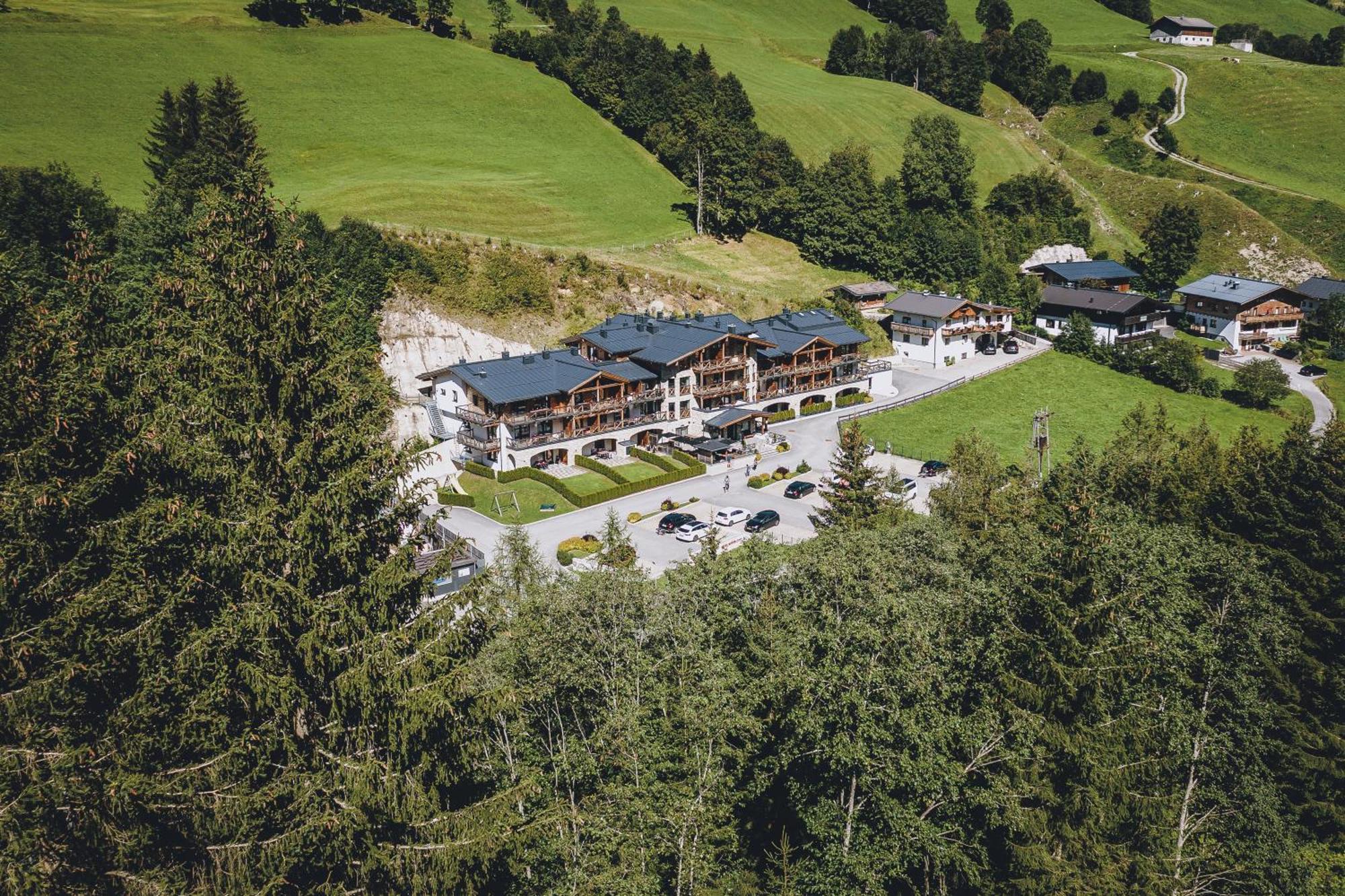 Avenida Mountain Lodges Saalbach Esterno foto